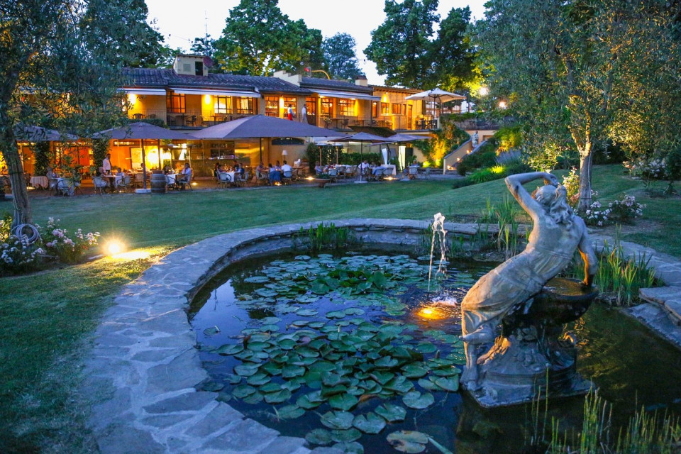 Chalet 1.jpg
