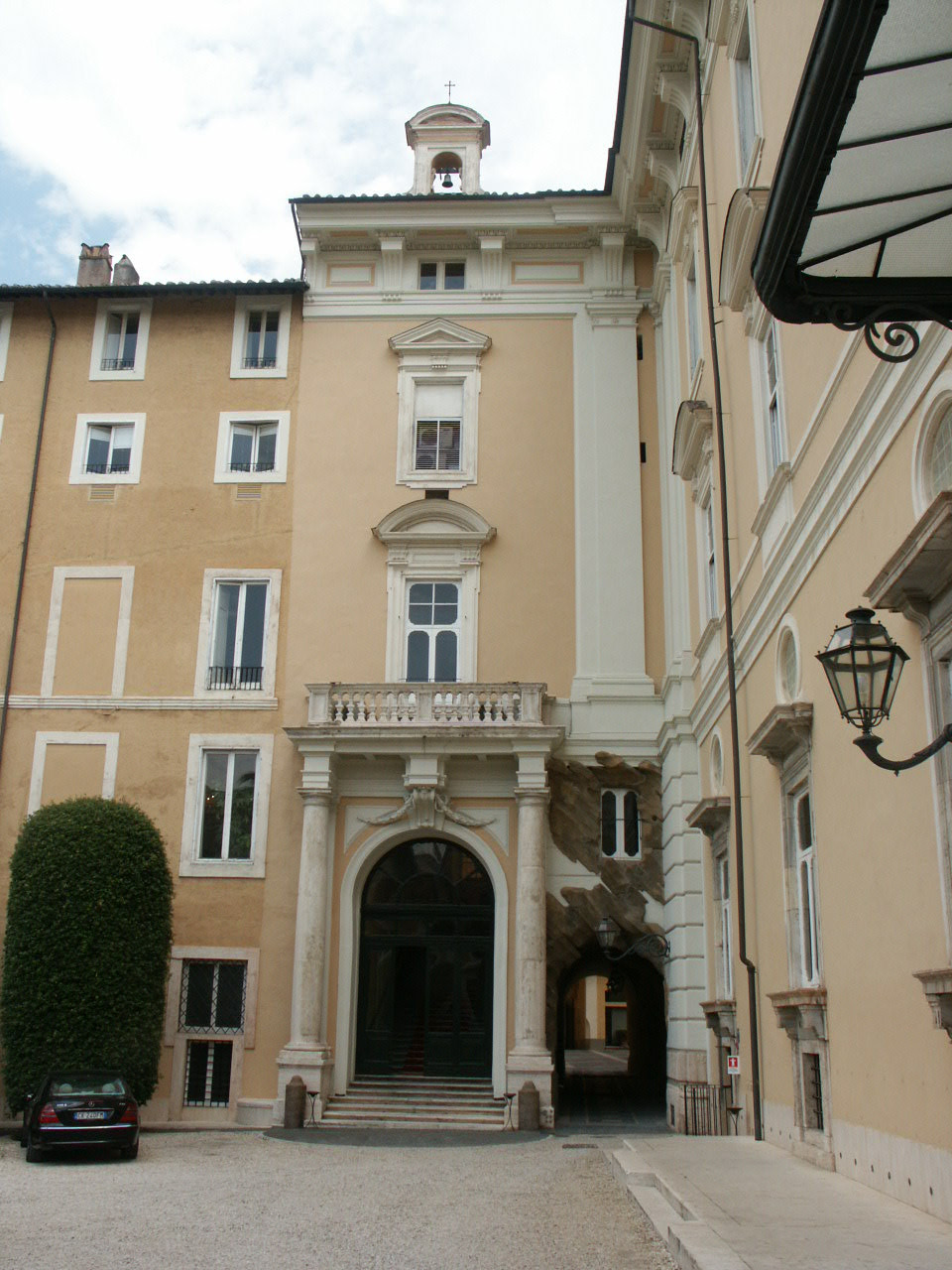 Sede Roma esterno 3 (002).JPG