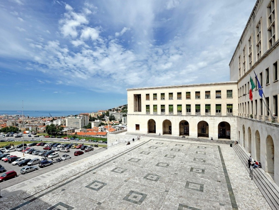 Uni Trieste 1.jpg