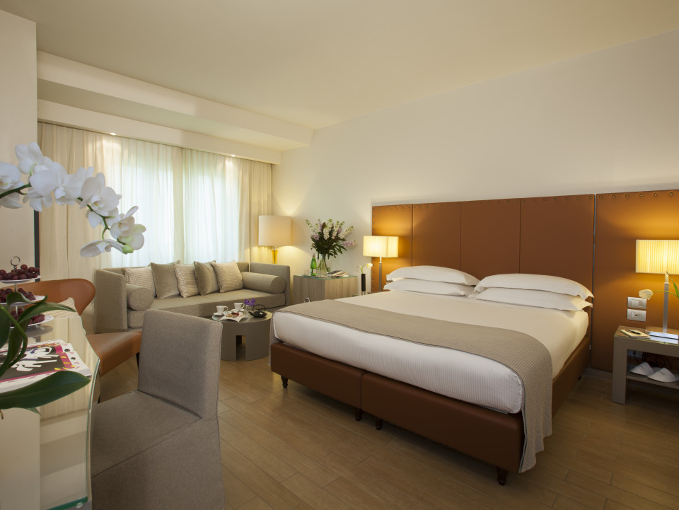 starhotels_michelangelo_fi_junior_suite (3).JPG