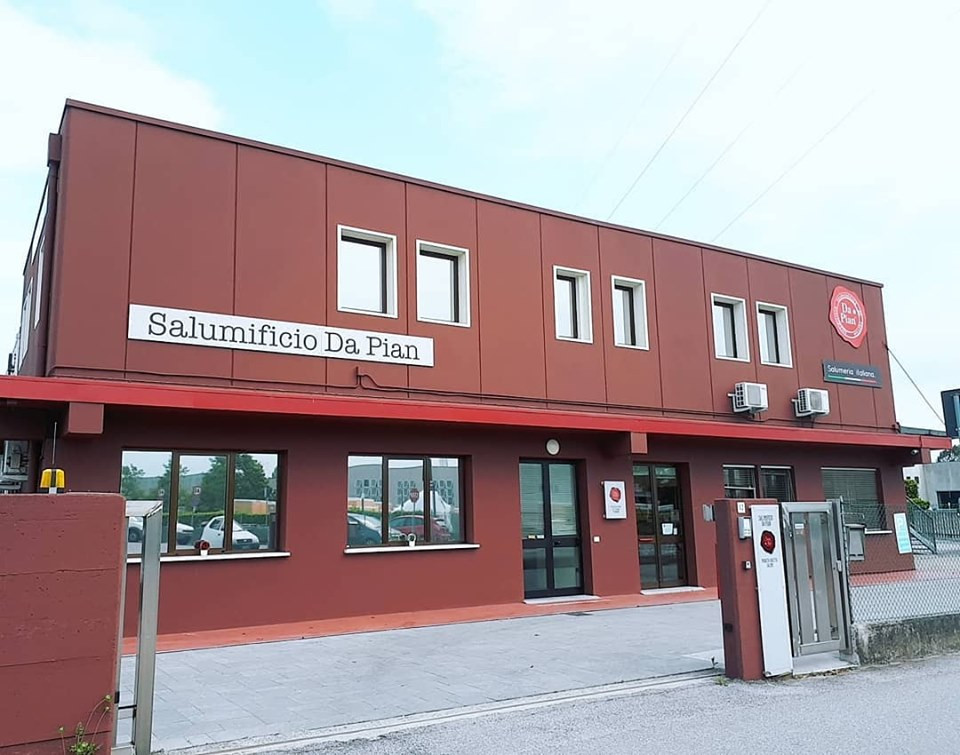 eSTERNO AZIENDA.jpg eSTERNO AZIENDA.jpg
