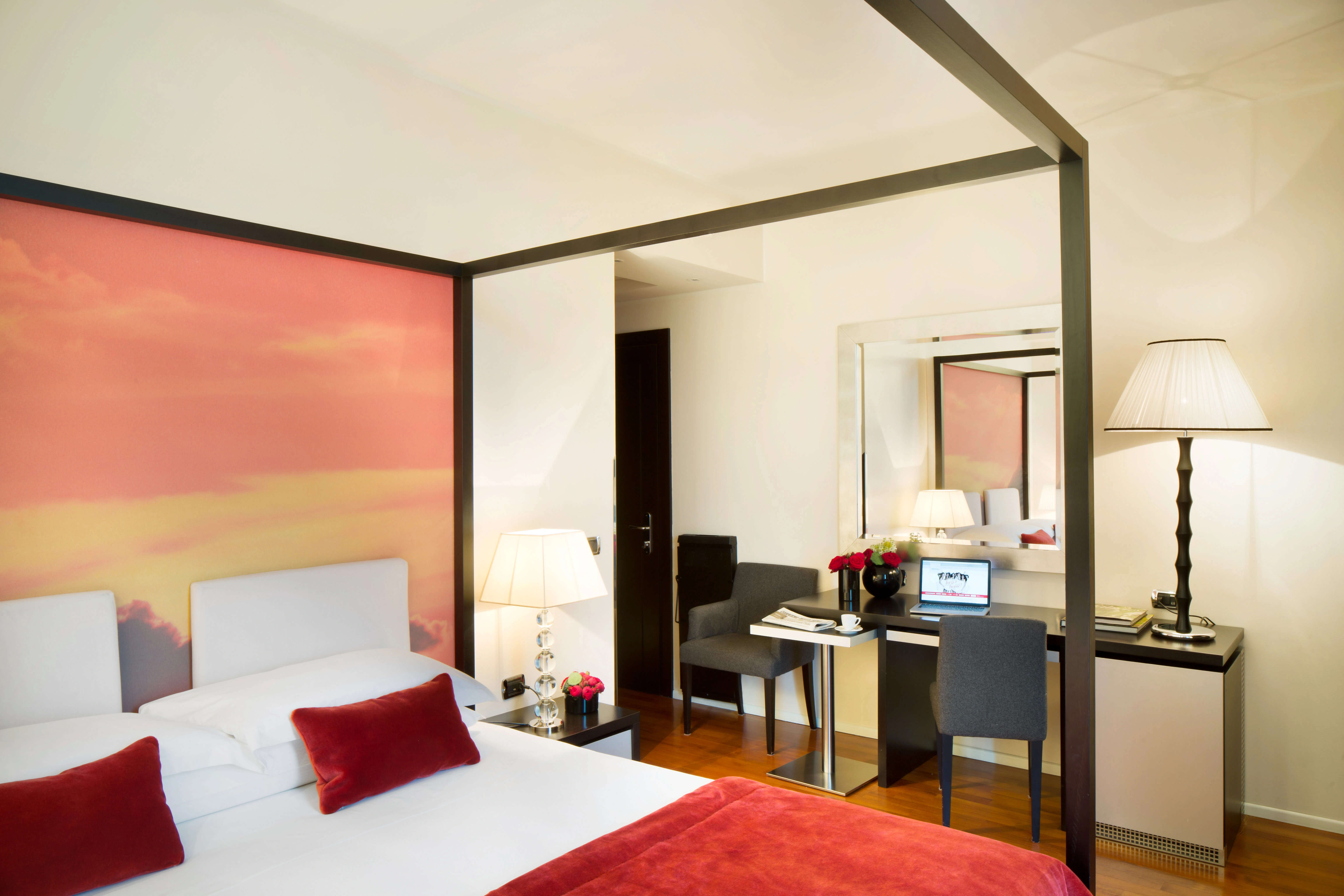 2022/06/starhotels_anderson_mi_deleuxe_canopy_bed_2__6718