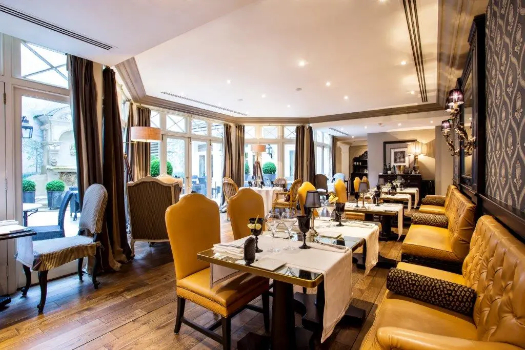 2022/06/starhotels_castlle_paris_assaggio_1_6650