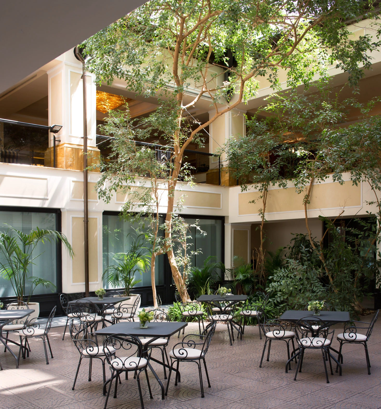 2022/06/starhotels_du_parc_pa_courtyard_5__6802