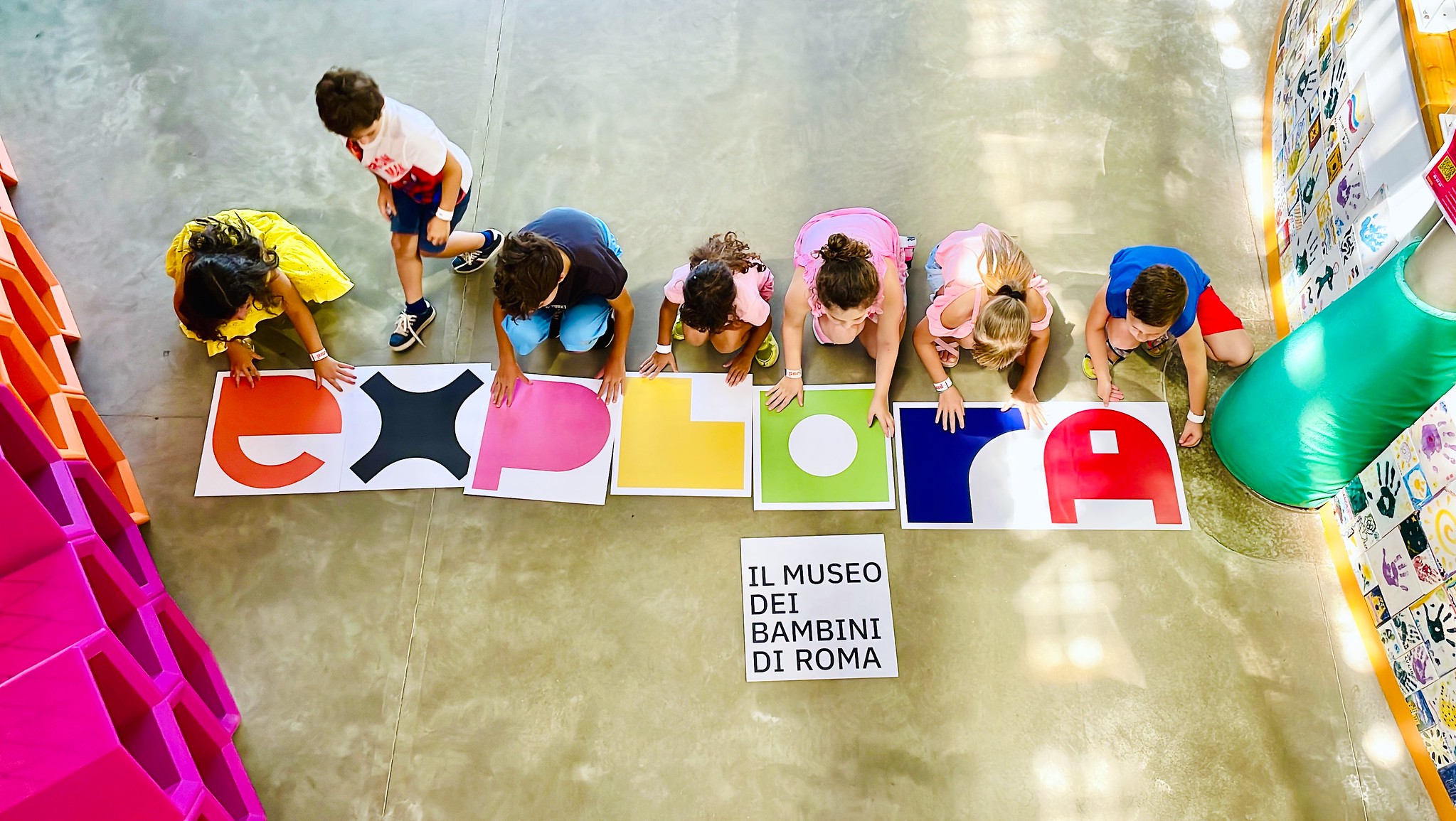 foto-bambini-compongono-logo-explora