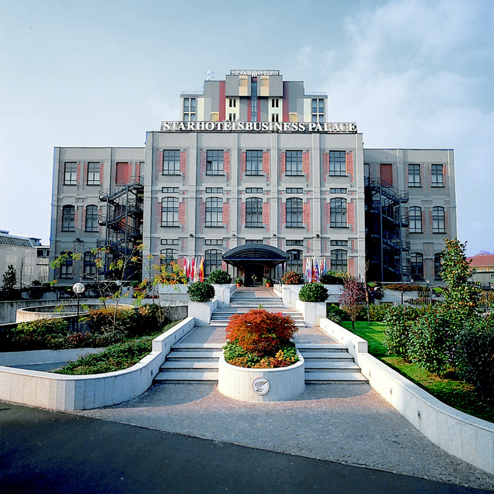 2022/06/starhotels_business_mi_exterior_view_9_6808