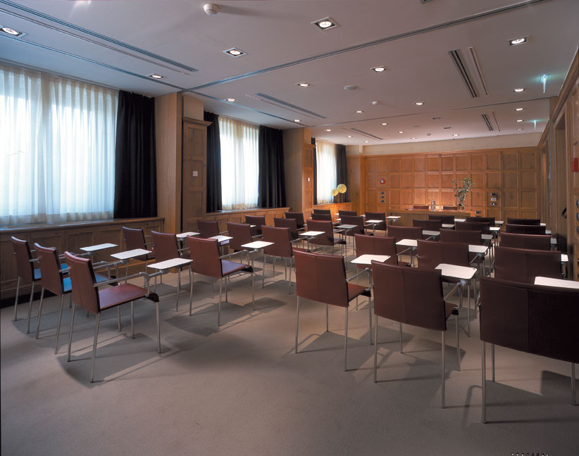 2022/06/starhotels_tuscany_fi_chianti_meeting_room_6722