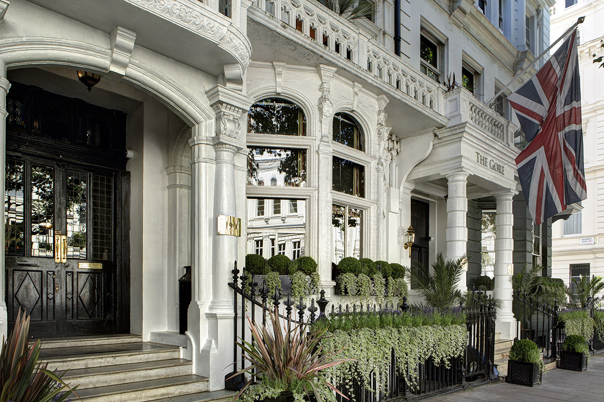 2022/06/the_gore_london_entrance_1__6672